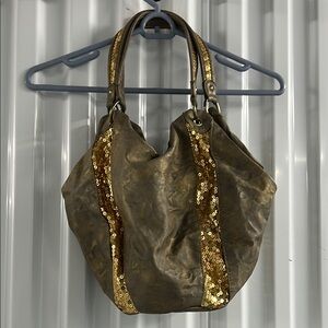 Elegant Sequin-Embellished Hobo Bag